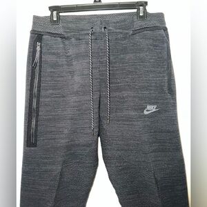 Nike Men's Gray Jogger Pants